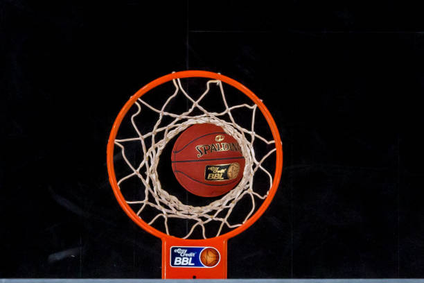 显在中场控 显在中场控